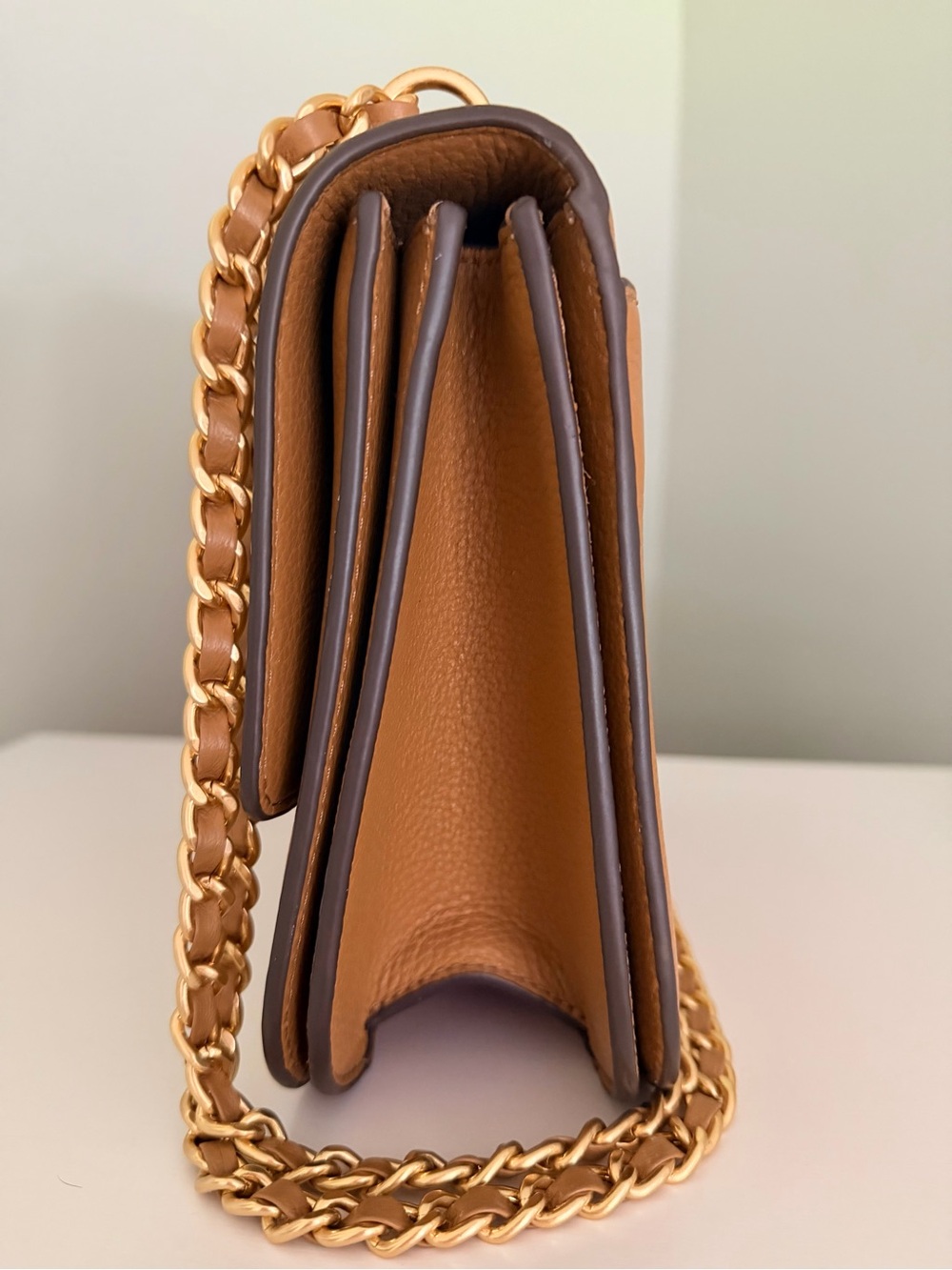 Tory Burch Tan Leather Britten Chain Shoulder Bag with Matching Wallet - Picture 5 of 16